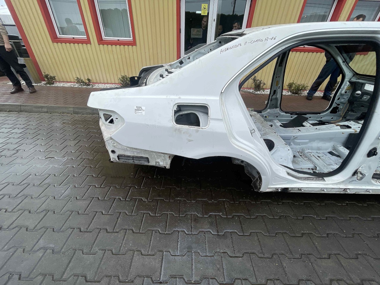ARIPA SPATE DREAPTA MERCEDES E-CLASS - - (2013 2016)