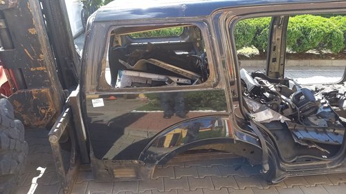 ARIPA SPATE DREAPTA NISSAN PATHFINDER - - (2005 2010)