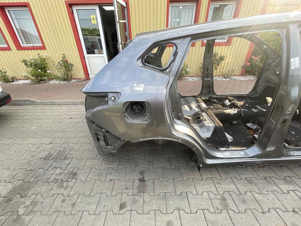 ARIPA SPATE DREAPTA NISSAN QASHQAI - - (2013 2017)