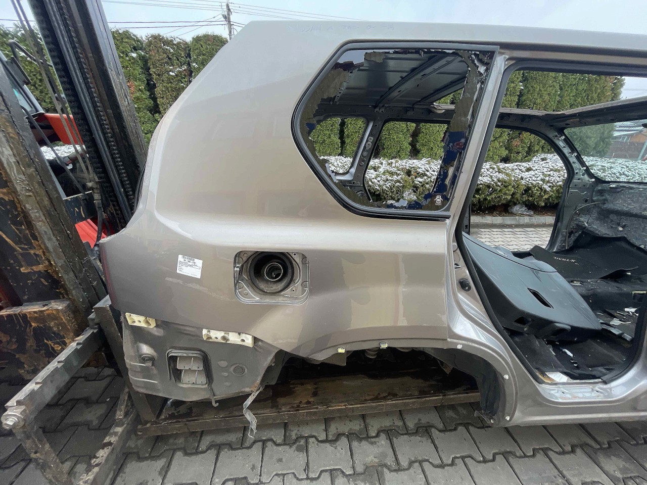 ARIPA SPATE DREAPTA NISSAN X-TRAIL - - (2007 2014)