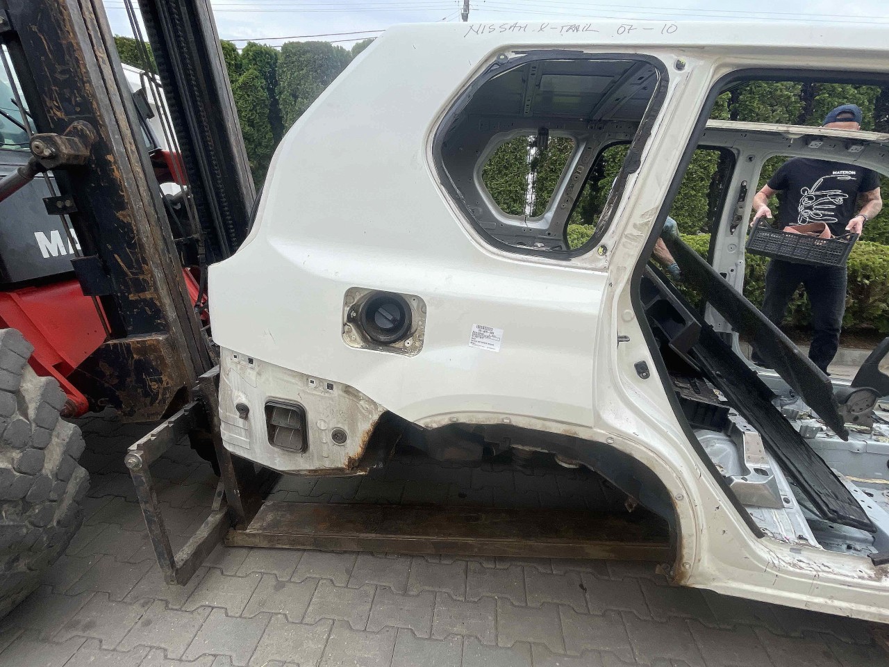 ARIPA SPATE DREAPTA NISSAN X-TRAIL X-TRAIL - - (2007 2010)