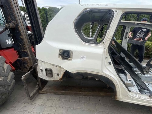 ARIPA SPATE DREAPTA NISSAN X-TRAIL X-TRAIL - - (2007 2010)
