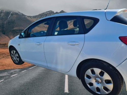 Aripa spate dreapta Opel Astra J 2009-2012