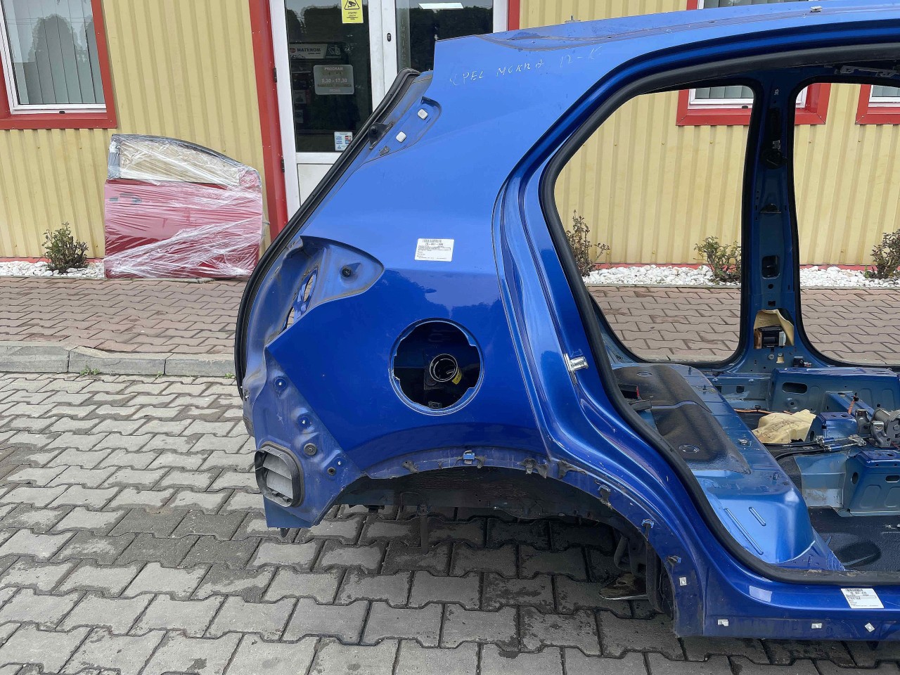 ARIPA SPATE DREAPTA OPEL MOKKA - - (2012