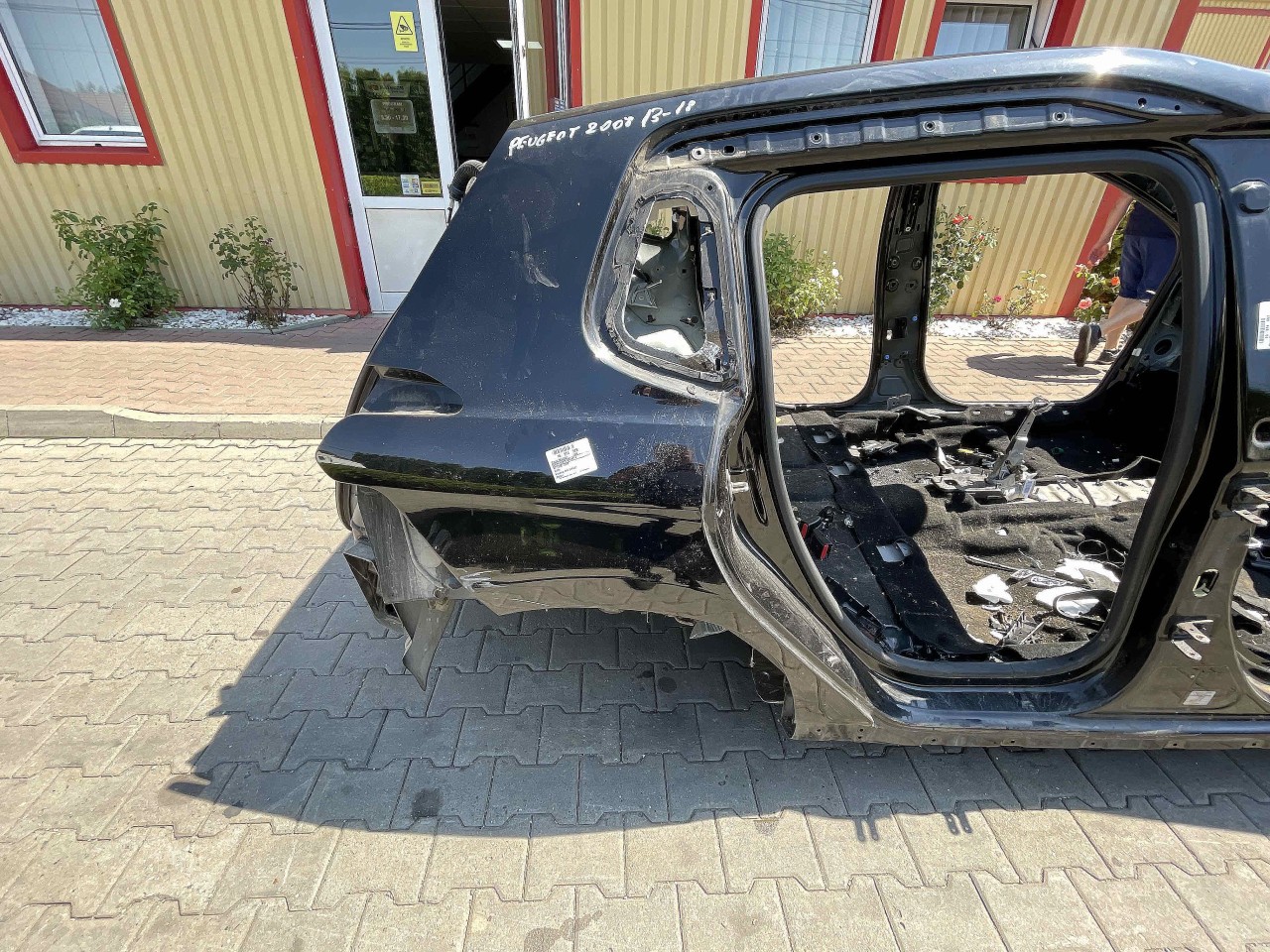 ARIPA SPATE DREAPTA PEUGEOT 2008 - - (2013 2018)
