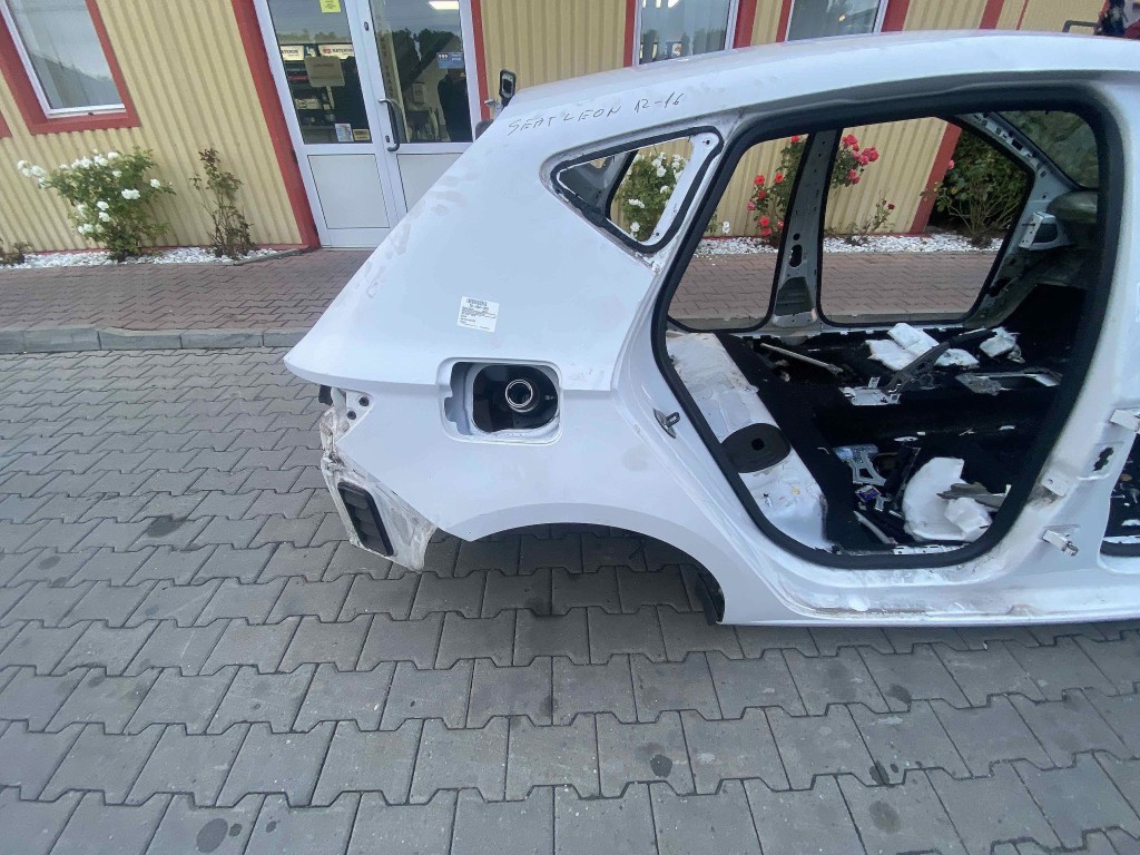 ARIPA SPATE DREAPTA SEAT LEON - - (2012 2016)