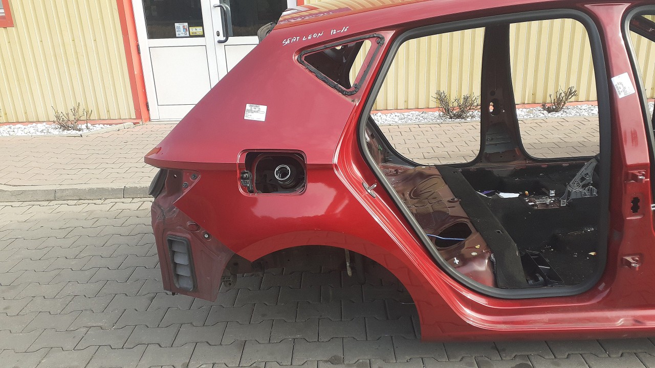 ARIPA SPATE DREAPTA SEAT LEON - - (2012 2016)