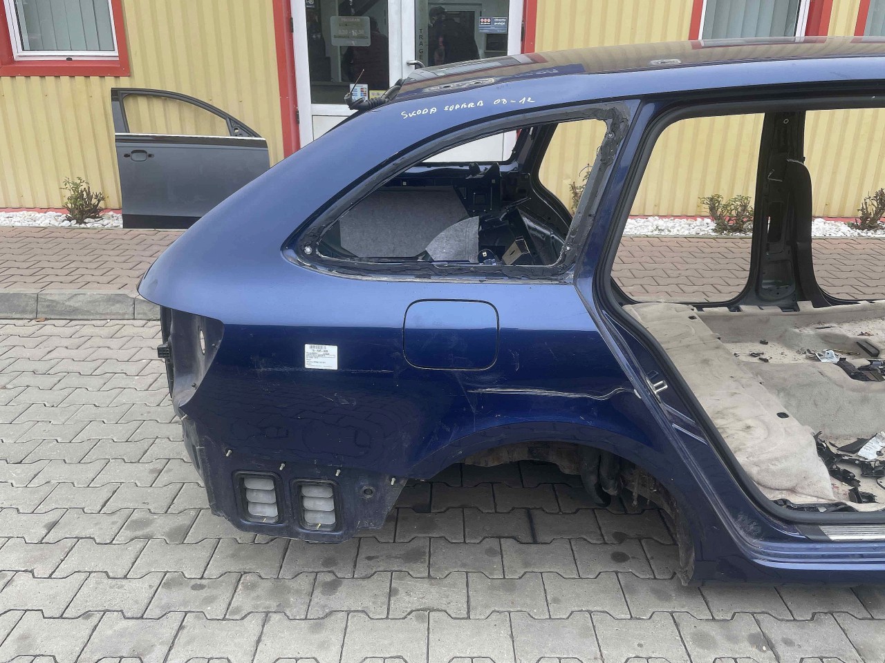 ARIPA SPATE DREAPTA SKODA SUPERB SUPERB - - (2008 2013)
