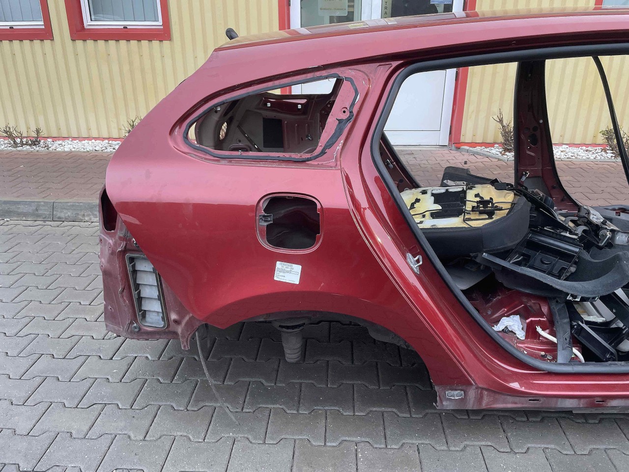 ARIPA SPATE DREAPTA VOLVO V60 - - (2014 2018)