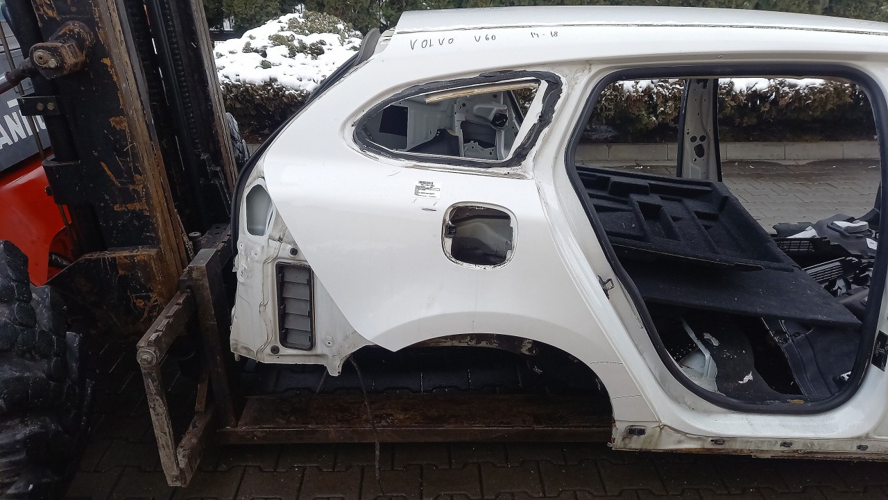 ARIPA SPATE DREAPTA VOLVO V60 V60 - - (2014 2018)