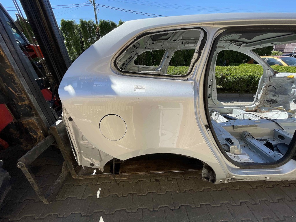 ARIPA SPATE DREAPTA VOLVO XC 60 - - (2008 2013)