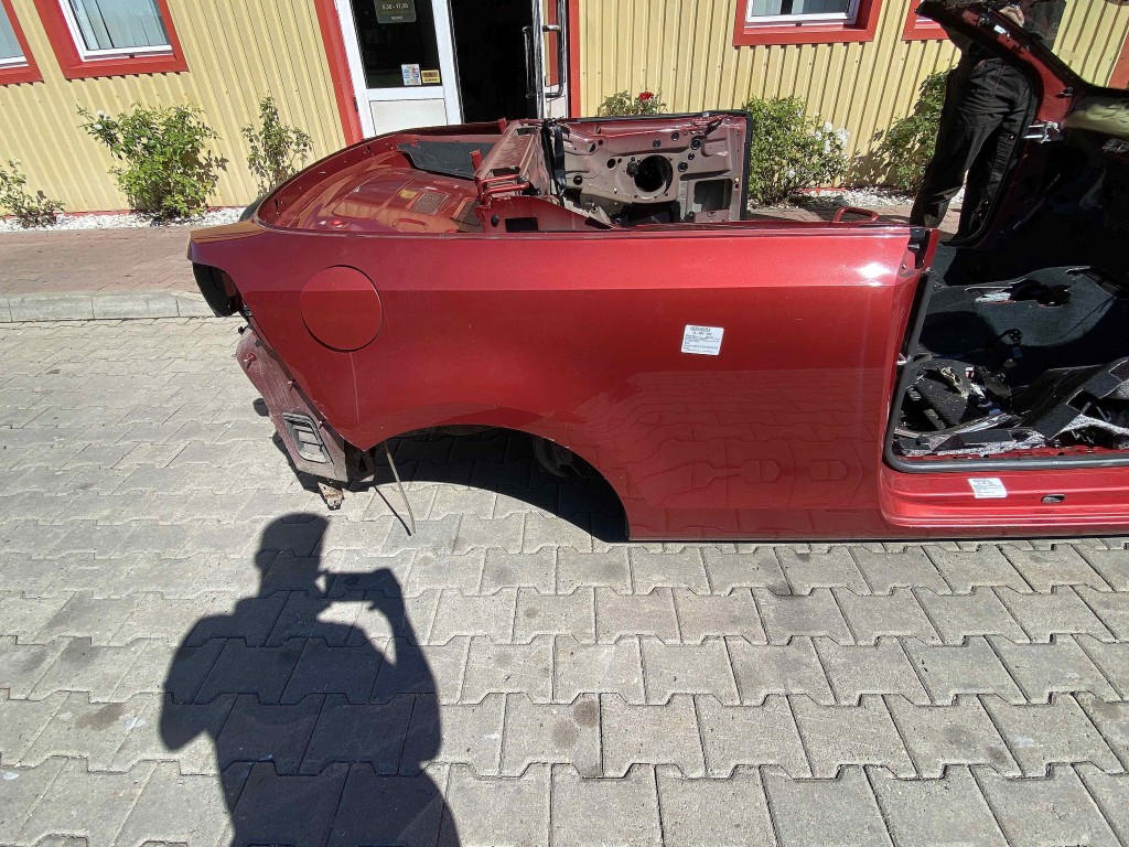 ARIPA SPATE DREAPTA VW GOLF VI - - (2010 2015)