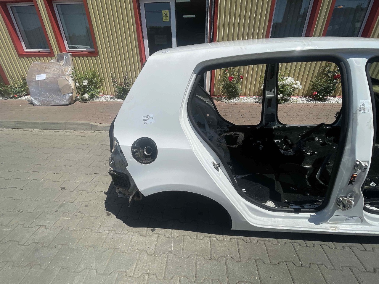 ARIPA SPATE DREAPTA VW GOLF VI GOLF VI - - (2008 2012)