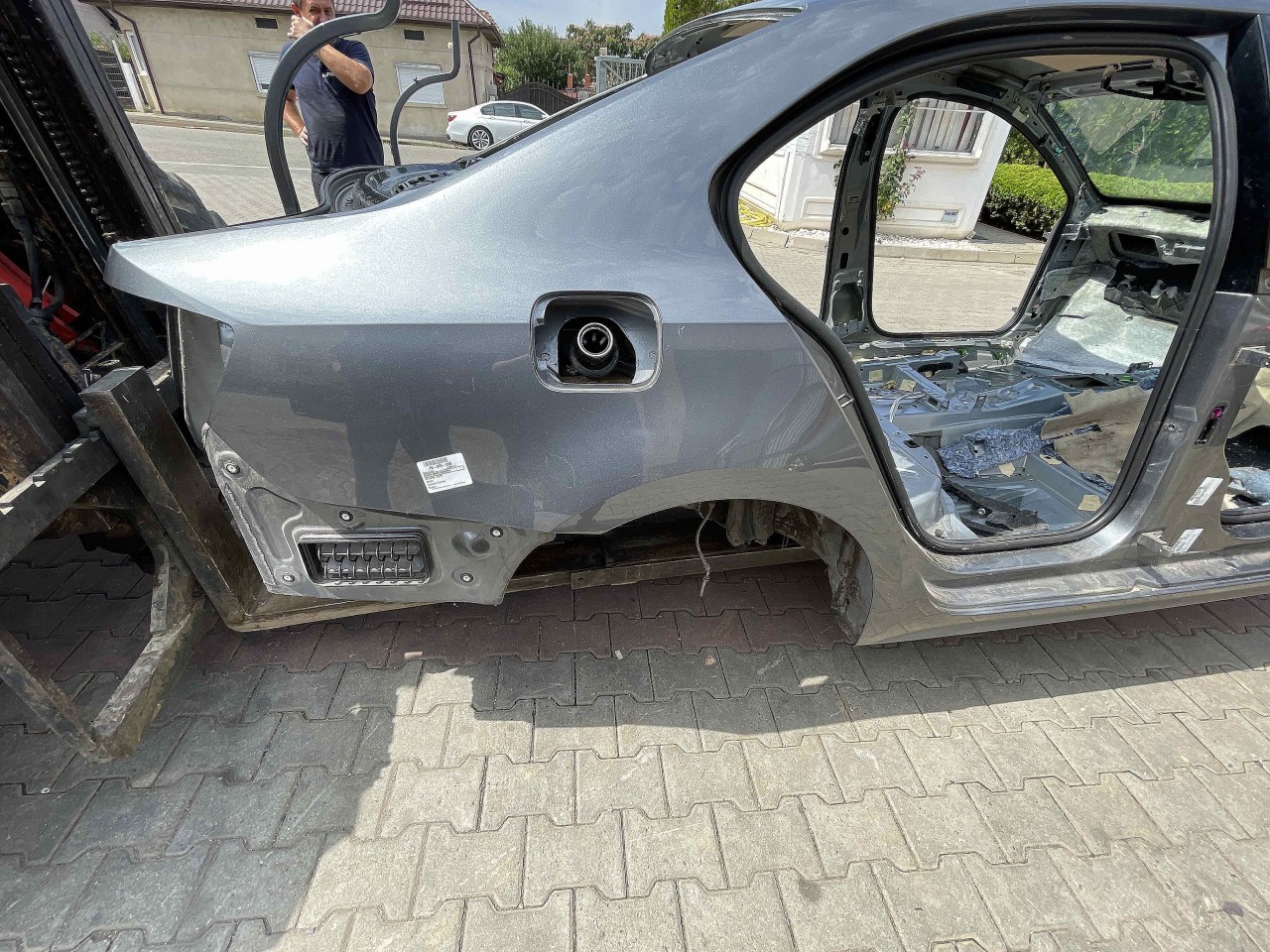 ARIPA SPATE DREAPTA VW JETTA IV - - (201