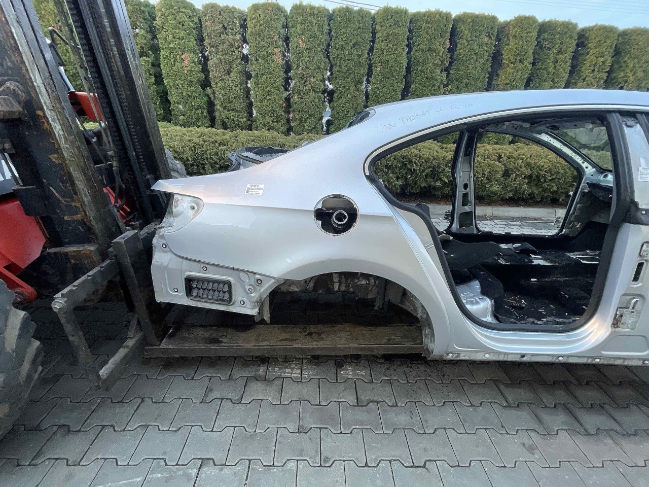 ARIPA SPATE DREAPTA VW PASSAT CC - - (2012 2016)