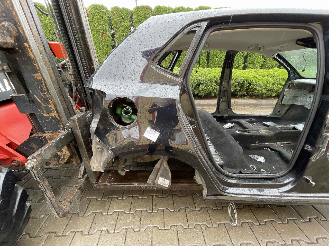 ARIPA SPATE DREAPTA VW POLO POLO - - (2009 2014)
