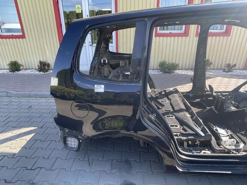 ARIPA SPATE DREAPTA VW TOURAN - - (2010 2015)