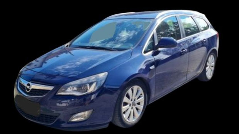 Aripa spate Opel Astra J Sport tourer combi break