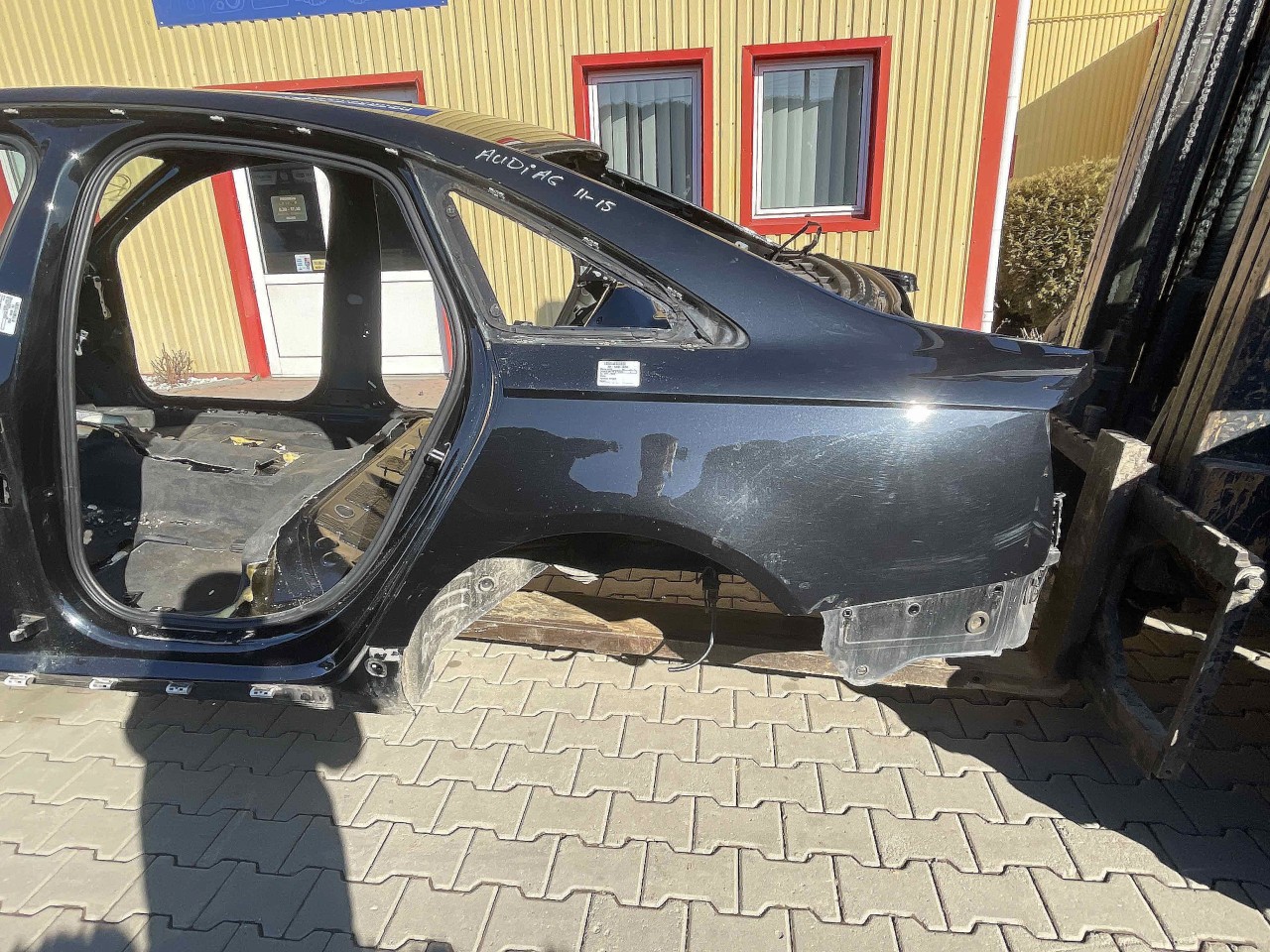 ARIPA SPATE STANGA AUDI A6 - - (2011 2015)