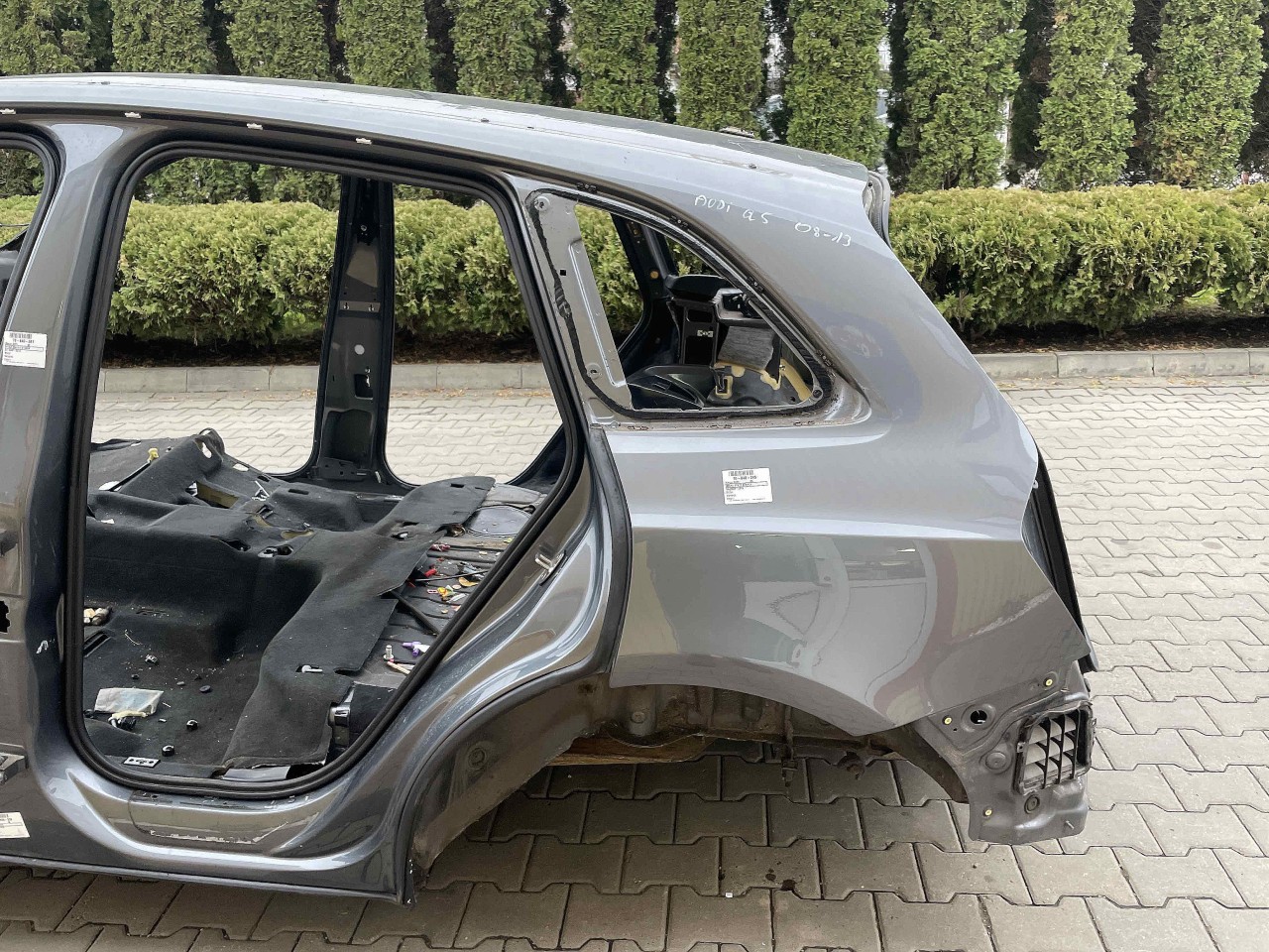 ARIPA SPATE STANGA AUDI Q5 Q5 - - (2008 2013)