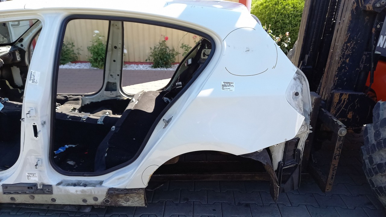 ARIPA SPATE STANGA BMW SERIA 1 E 87 SERIA 1 E 87 - - (2007 2011)