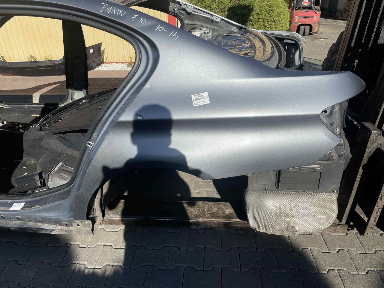 ARIPA SPATE STANGA BMW SERIA 5 F 10 - - (2010 2014)