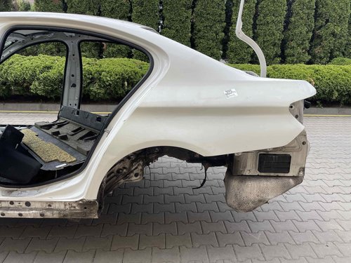 ARIPA SPATE STANGA BMW SERIA 5 F 10 SERIA 5 F 10 - - (2014 2017)