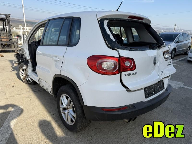 Aripa spate stanga culoare alb - lb9a Volkswagen Tiguan (2007-2011)