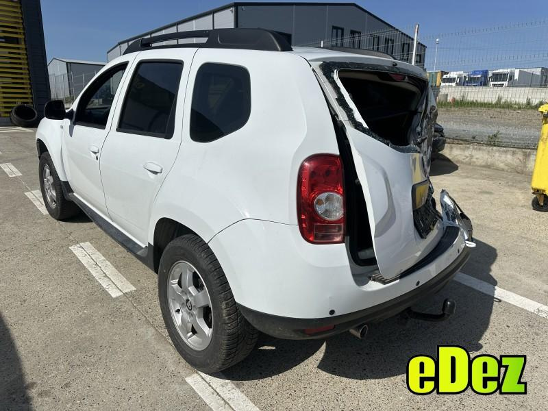 Aripa spate stanga culoare alba Dacia Duster (2010-2013)