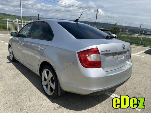 Aripa spate stanga culoare argintiu - la7w Skoda Rapid (2012-2017)