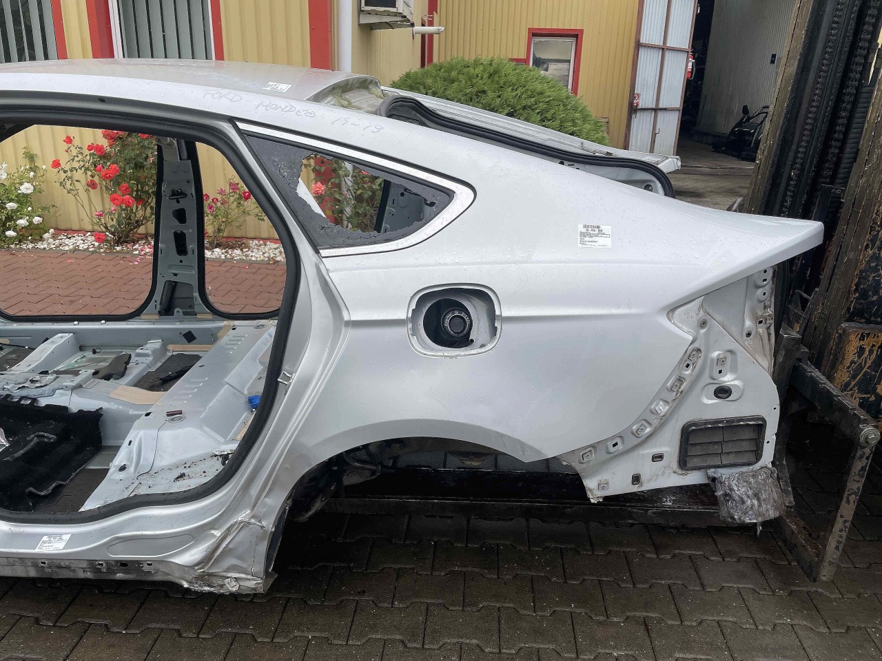 ARIPA SPATE STANGA FORD MONDEO - - (2014 2019)