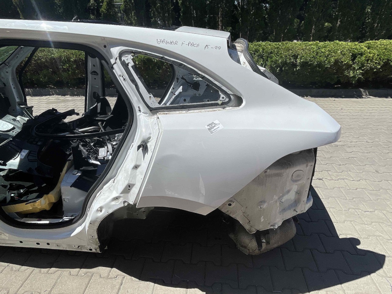 ARIPA SPATE STANGA JAGUAR F-PACE - - (2015 2020)