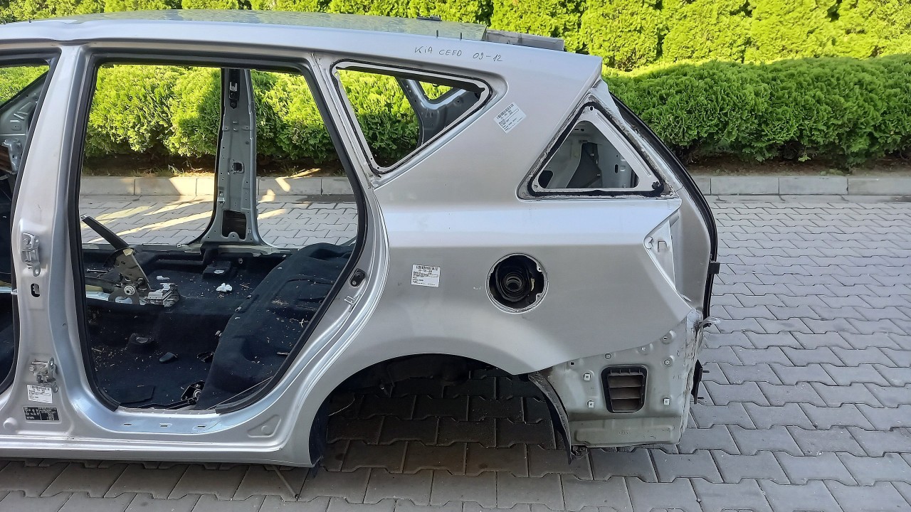 ARIPA SPATE STANGA KIA CEED CEED - - (2009 2012)