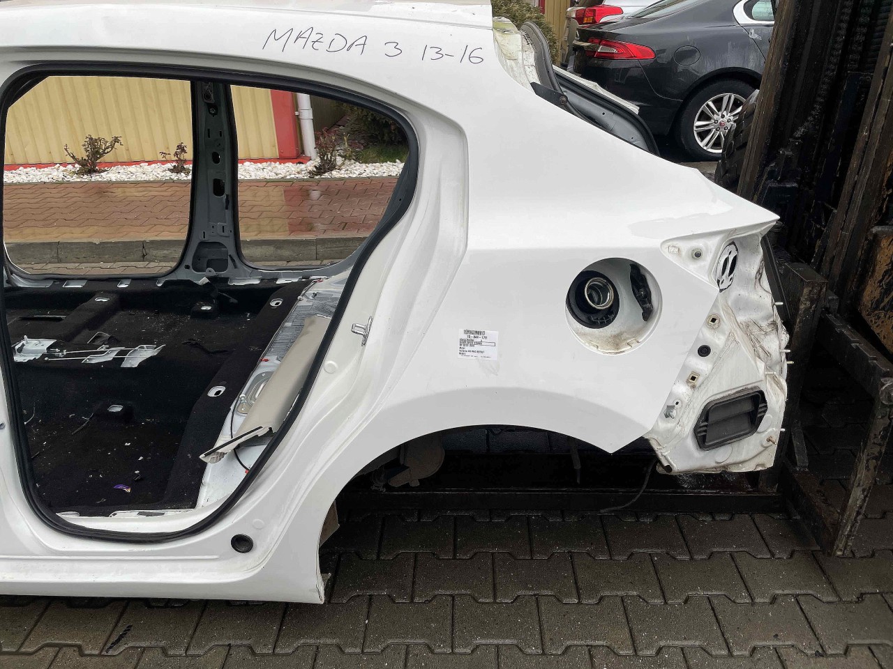 ARIPA SPATE STANGA MAZDA 3 3 - - (2013 2018)