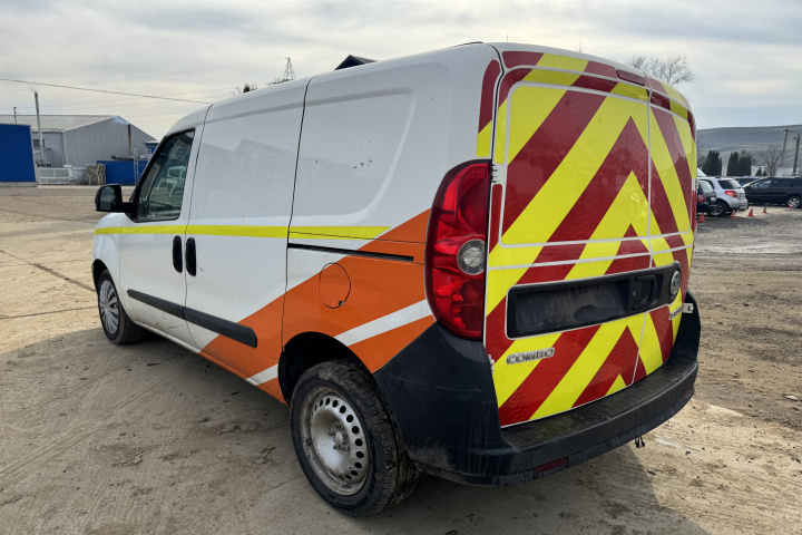 Aripa spate stanga Opel Combo D [2011 - 2020]