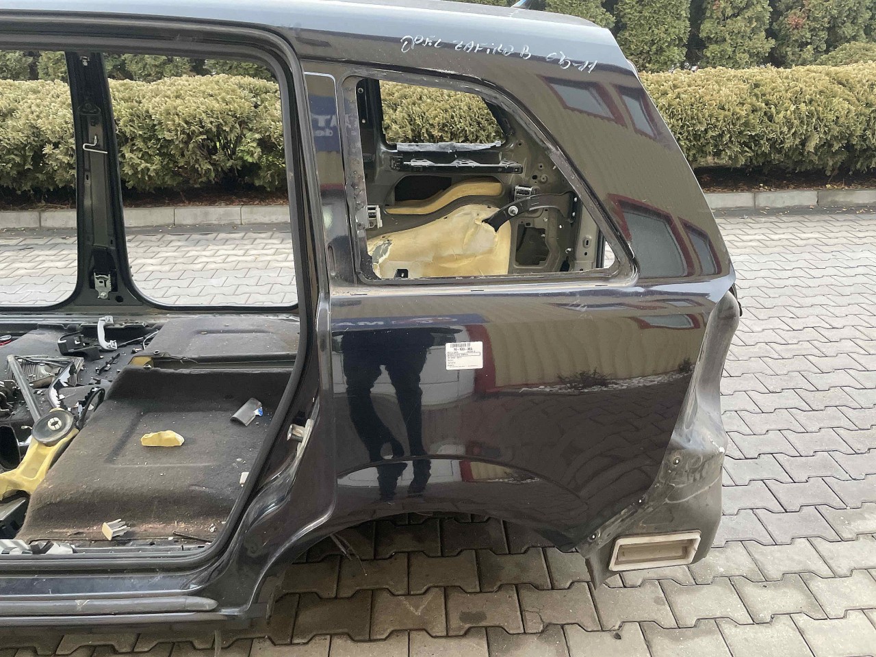 ARIPA SPATE STANGA OPEL ZAFIRA B - - (2005 2011)