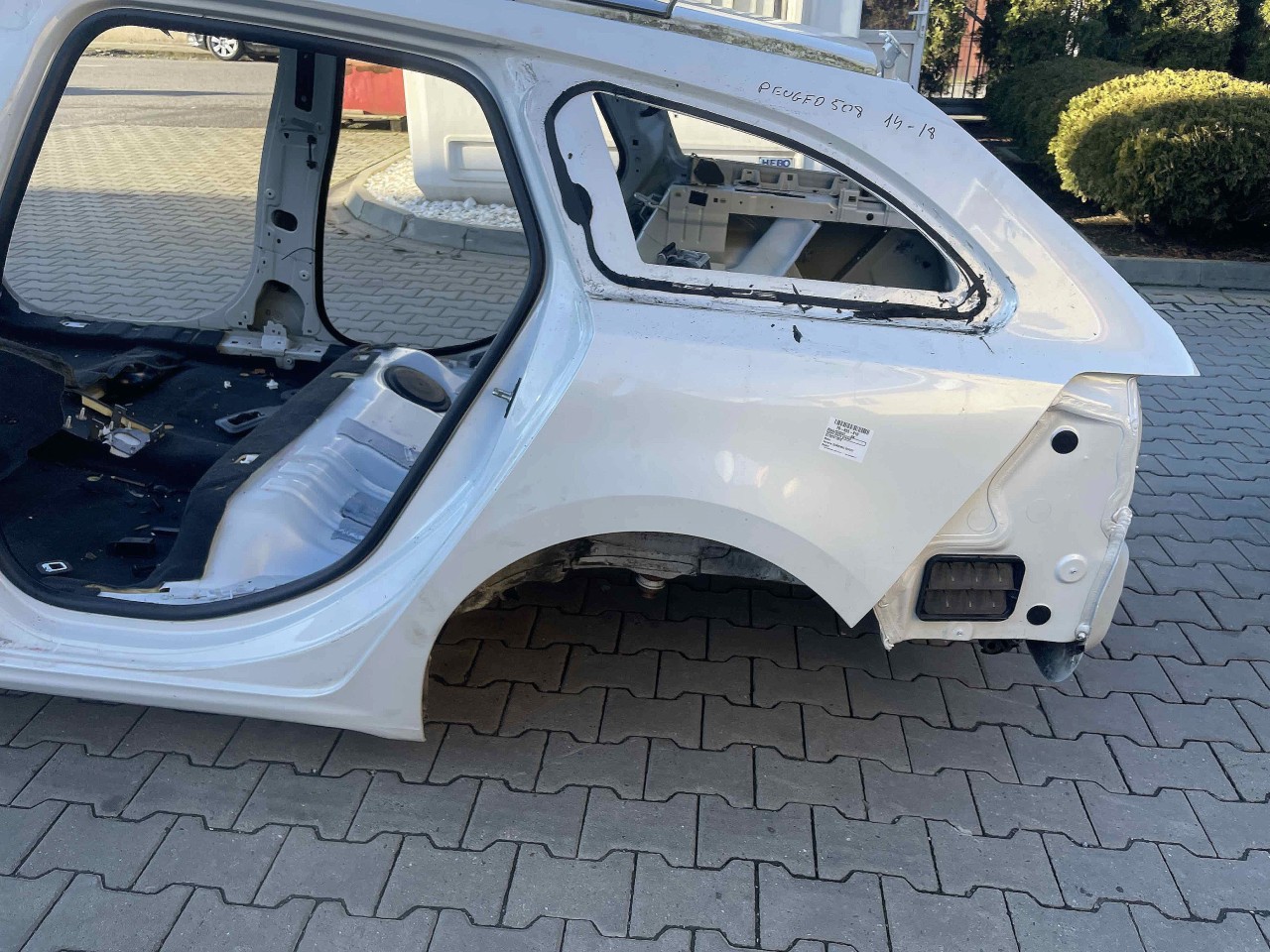 ARIPA SPATE STANGA PEUGEOT 508 - - (2014 2018)