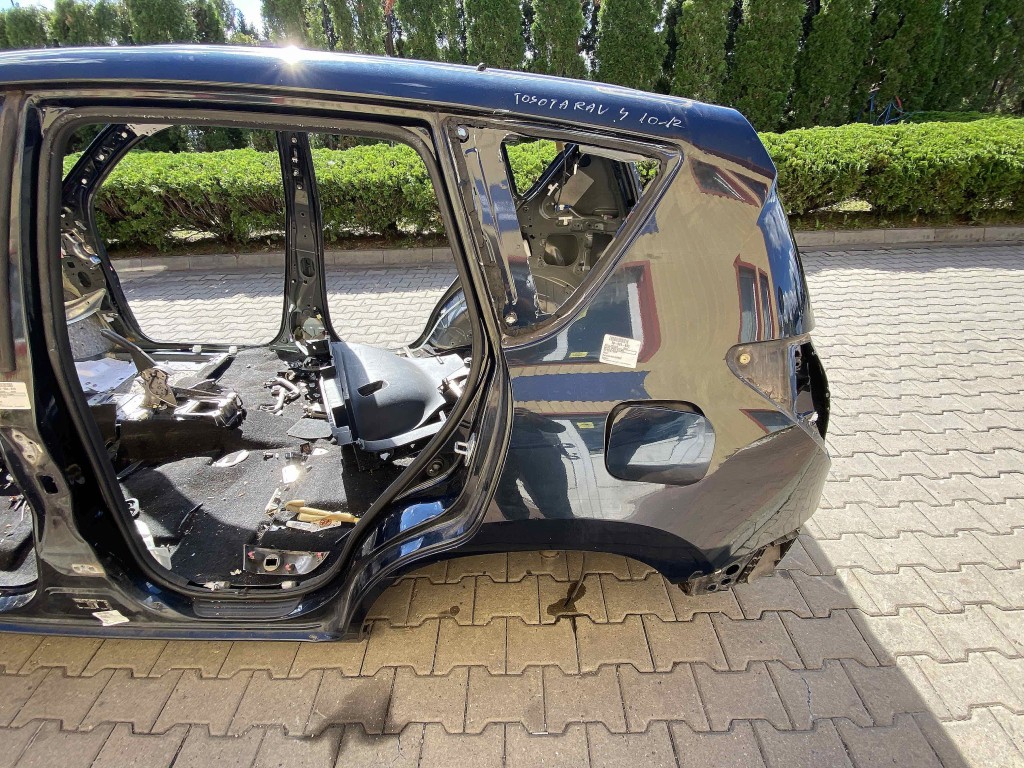 ARIPA SPATE STANGA TOYOTA RAV4 - - (2010 2012)