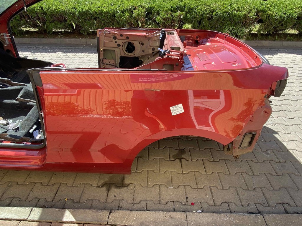 ARIPA SPATE STANGA VW GOLF VI - - (2010 2015)