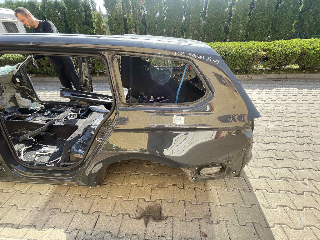 ARIPA SPATE STANGA VW PASSAT - - (2014 2019)