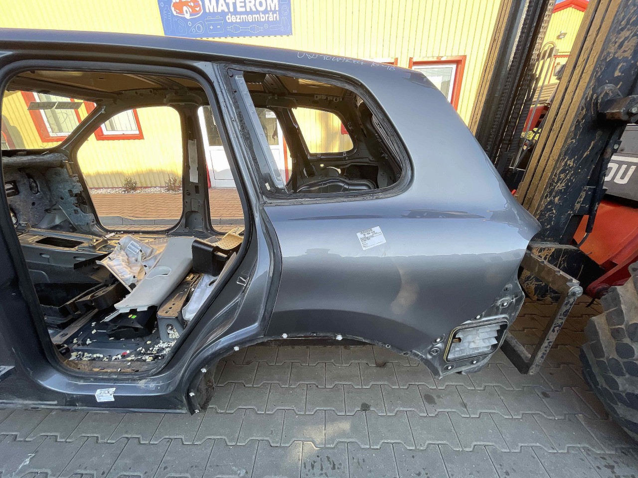 ARIPA SPATE STANGA VW TOUAREG TOUAREG - - (2010 2018)