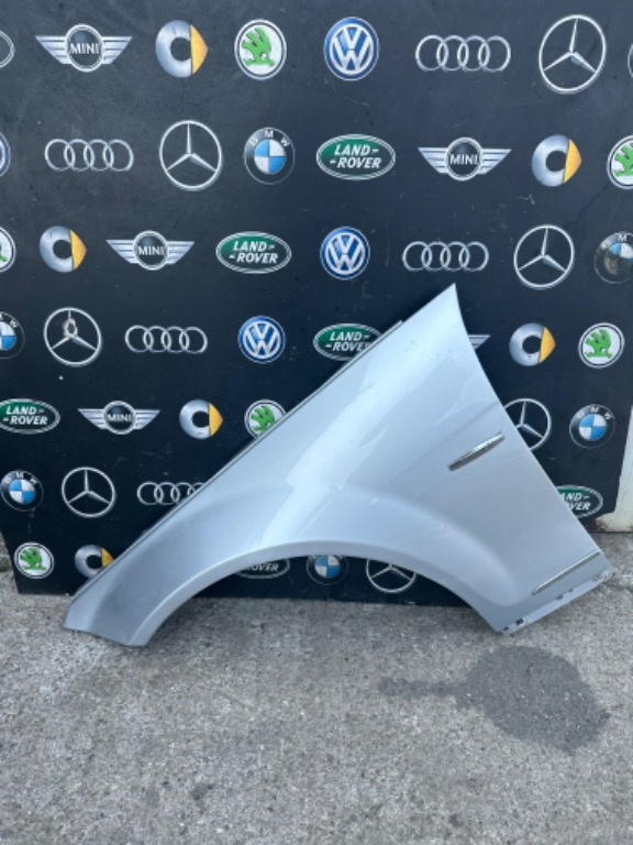 Aripa stânga fata Mercedes c class w204