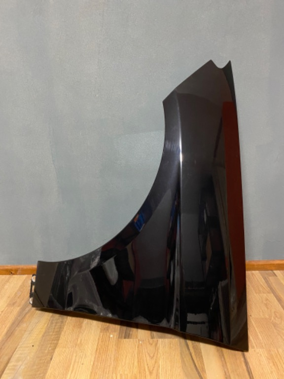 Aripa stânga fata Mercedes ML W166