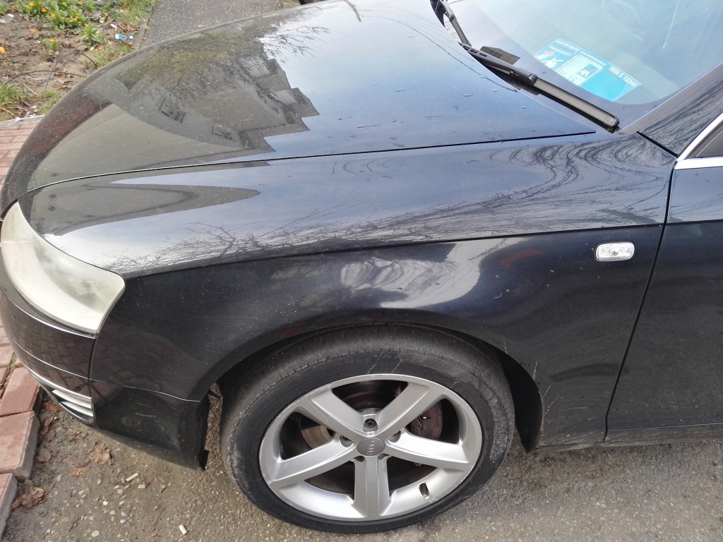 Aripa stanga Audi A6 4F 3.0 TDI QUATTRO