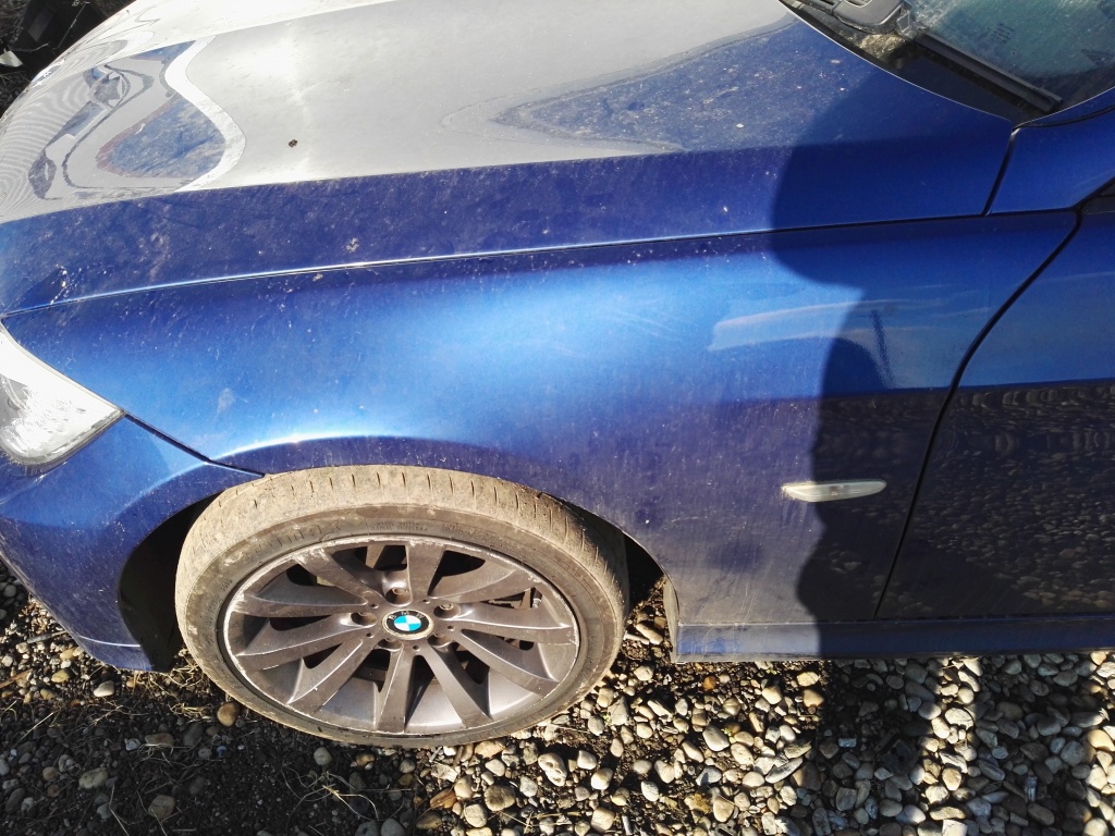 Aripa stanga BMW E90 E91 facelift