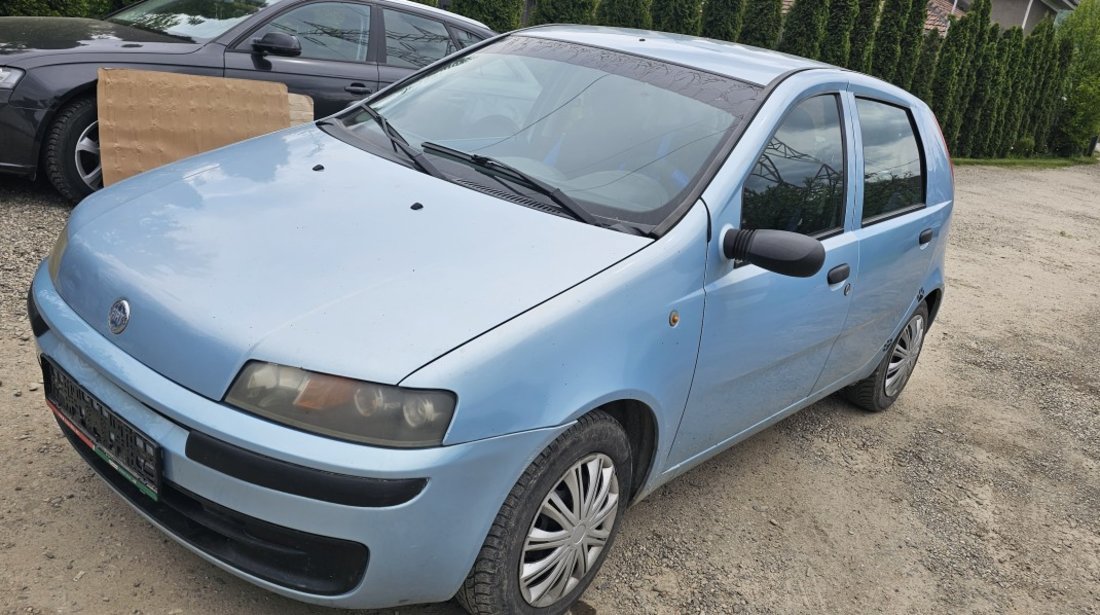 Aripa stanga / dreapta fata Fiat Punto 2000 2001 2002 2003 2004