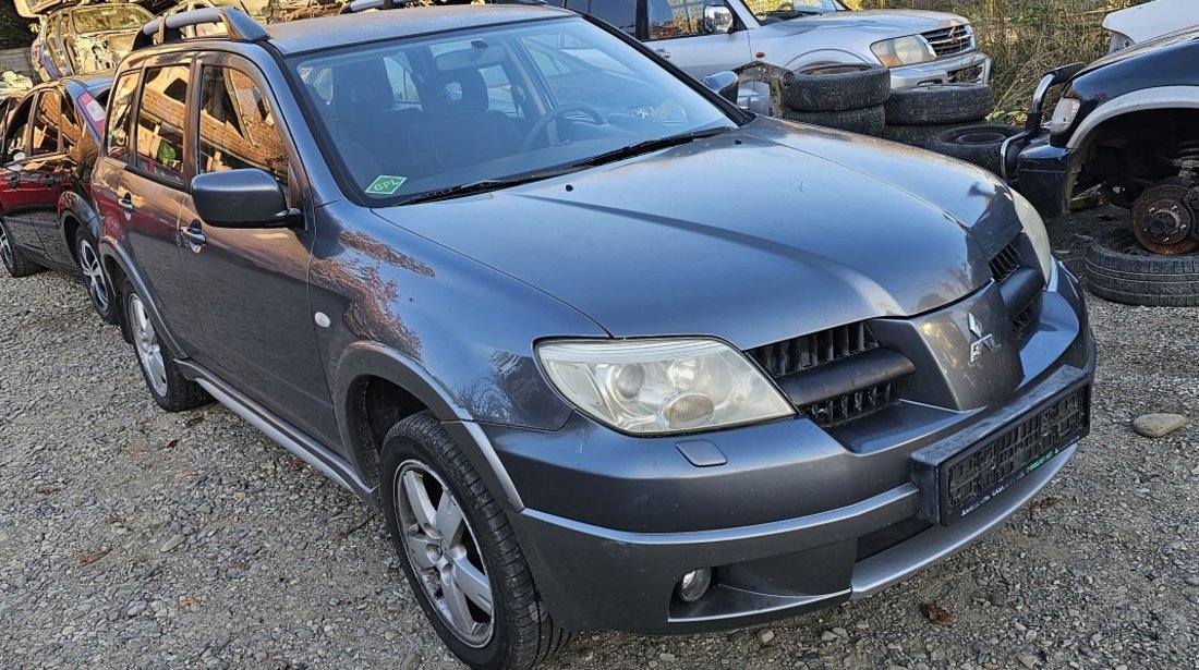 Aripa stanga / dreapta fata Mitsubishi Outlander 2002 2003 2004 2005 2006