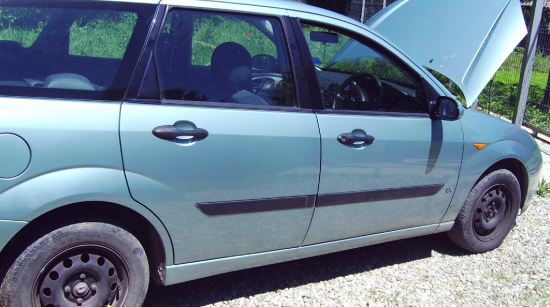 Aripa stanga dreapta ford focus an 200 2002