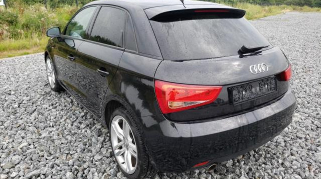 Aripa stanga fata Audi A1 2012 hatchback 1.6 tdi CAYC