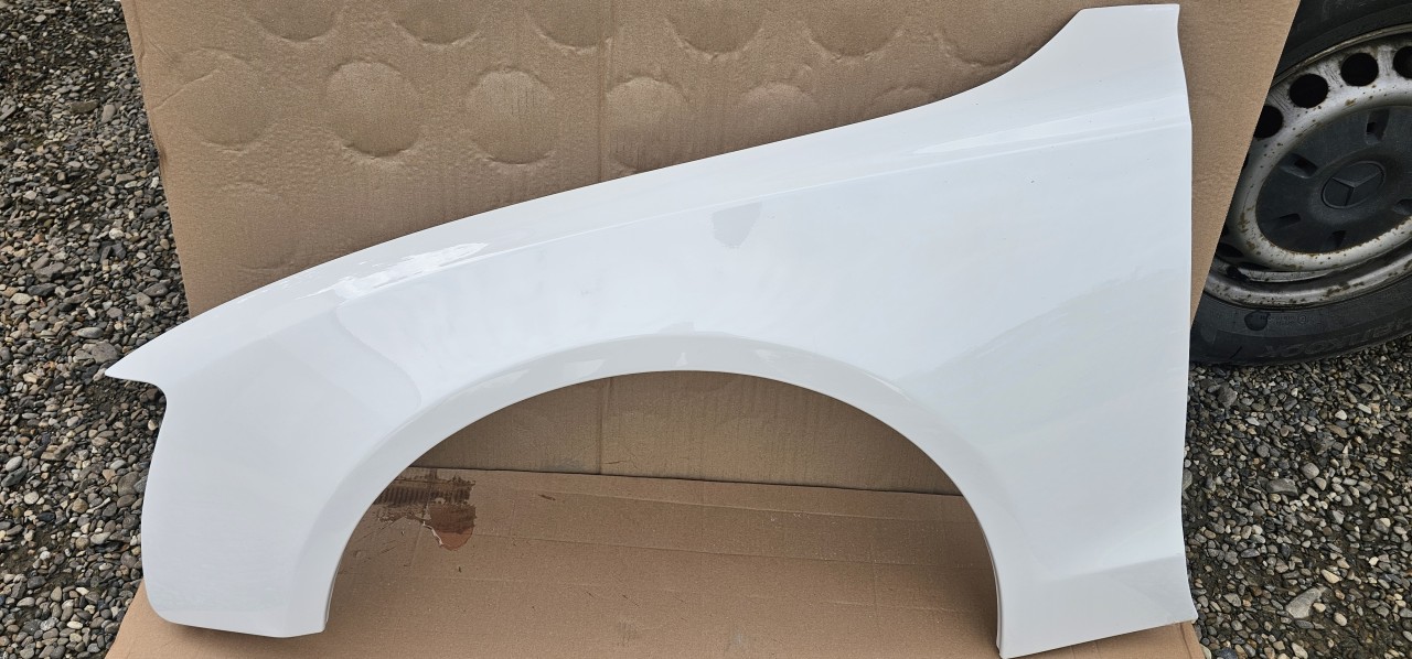 Aripa stanga fata Audi A5 8T 2010 2011 2012 2013 2014 2015